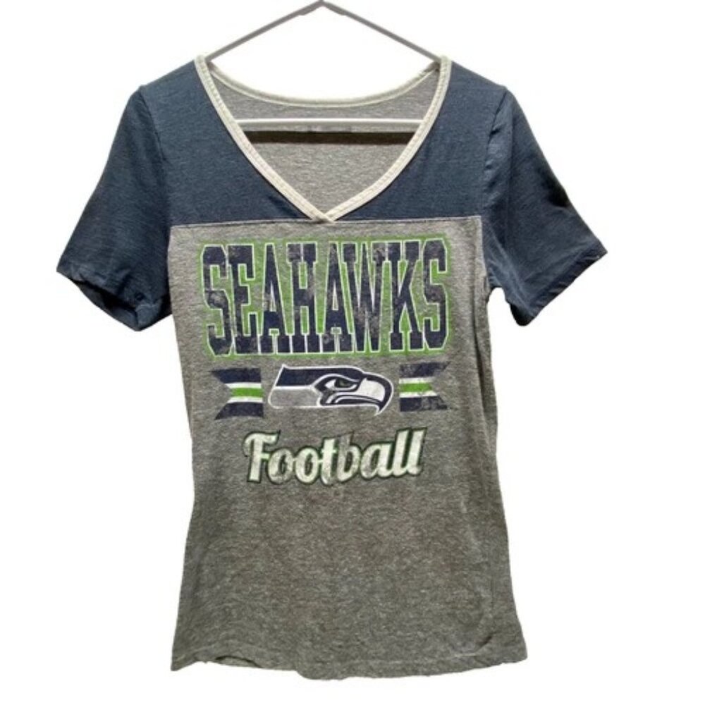 Seattle Seahawks Varsity Tee Women's Medium Retro V-Neck Short Sleeve Sporty GUC
